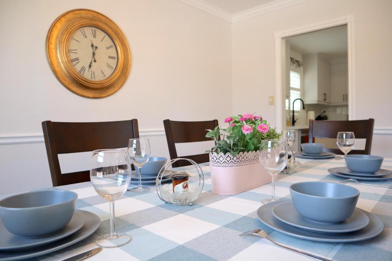 The Promenade Cottage License # 002-2023 Niagara-on-the-Lake المظهر الخارجي الصورة