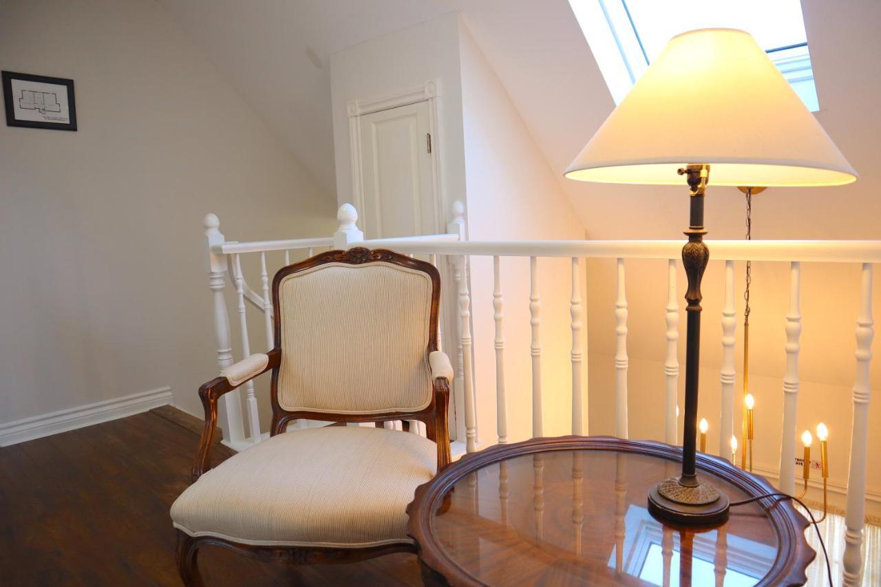 The Promenade Cottage License # 002-2023 Niagara-on-the-Lake المظهر الخارجي الصورة