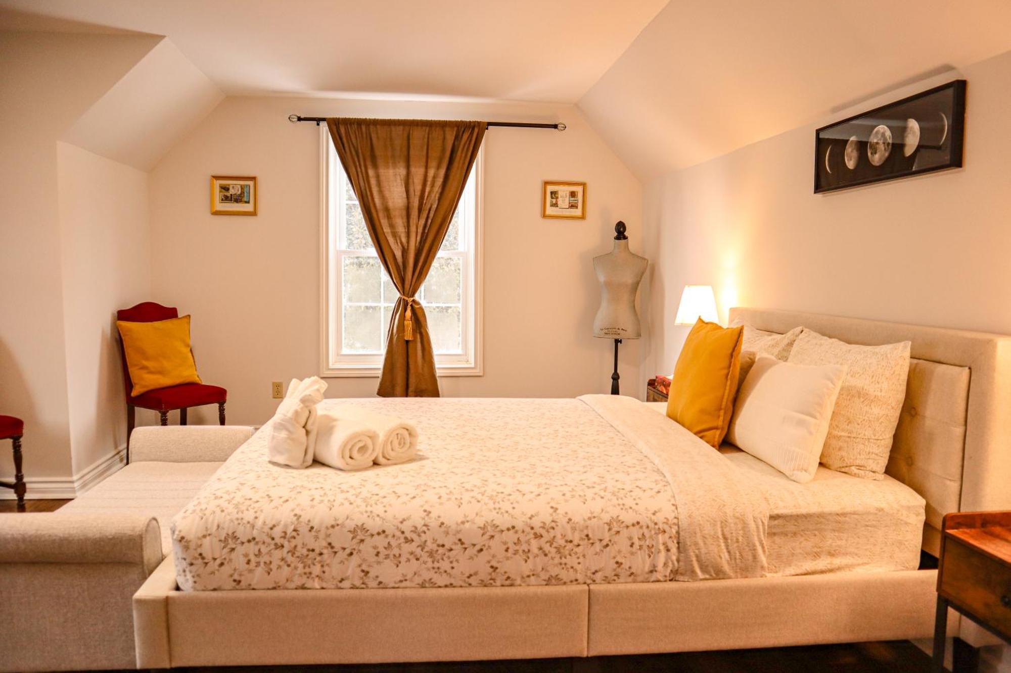 The Promenade Cottage License # 002-2023 Niagara-on-the-Lake المظهر الخارجي الصورة